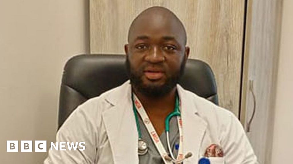 Top Liberian doctor struck off over qualification doubts