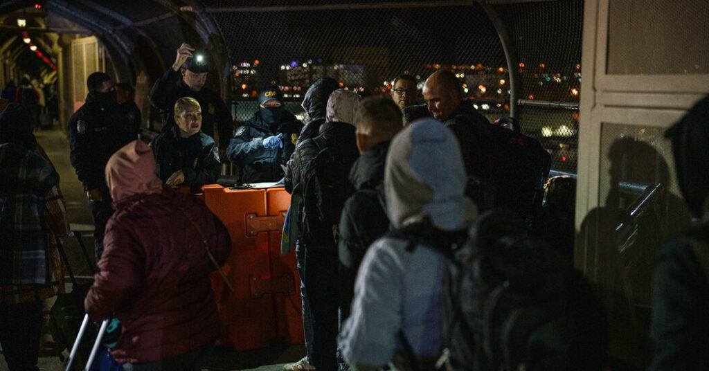 Venezuelan Immigrants Will Ask Judge to Maintain Their Protections in U.S.